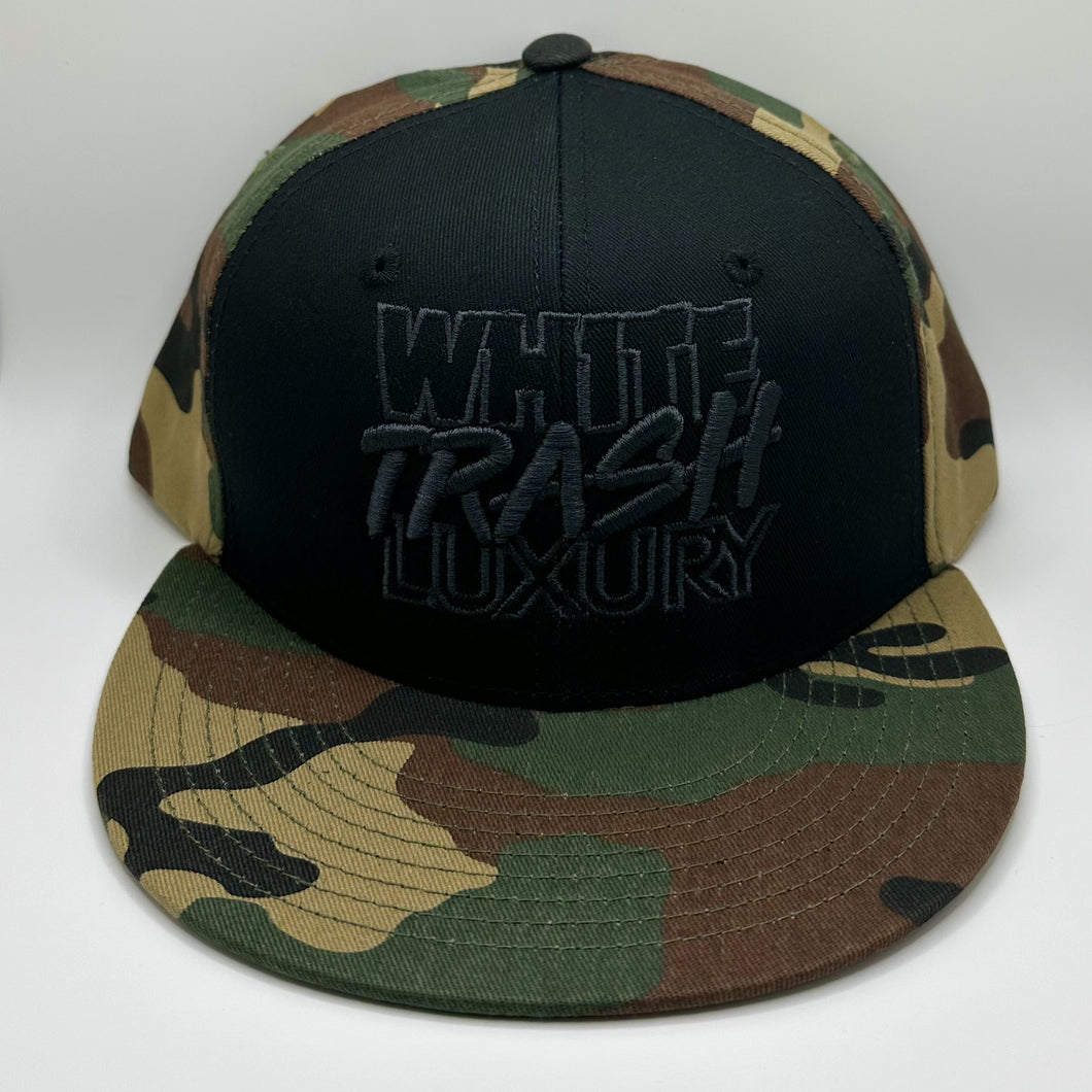 CAMO BLACK OUT TRASHY SNAPBACK